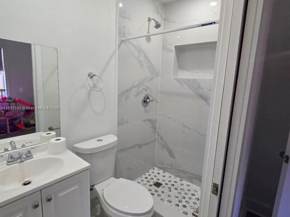 2845 NW 164th Ter, Miami Gardens FL 33054