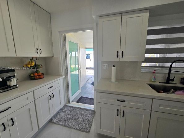 2845 NW 164th Ter, Miami Gardens FL 33054