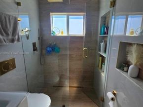 2845 NW 164th Ter, Miami Gardens FL 33054