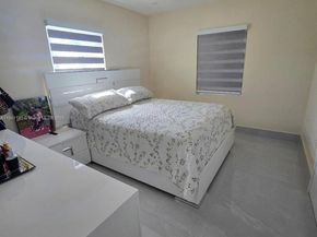 2845 NW 164th Ter, Miami Gardens FL 33054