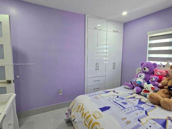 2845 NW 164th Ter, Miami Gardens FL 33054