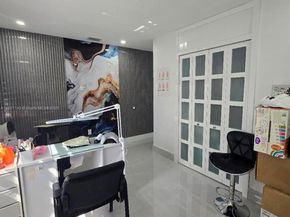 2845 NW 164th Ter, Miami Gardens FL 33054