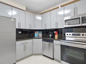 5601 Collins Ave 1514, Miami Beach FL 33140