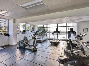 5601 Collins Ave 1514, Miami Beach FL 33140