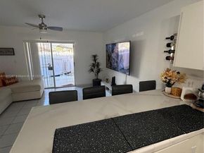 13855 SW 64th St 13855, Miami FL 33183