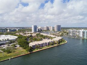 4010 S Ocean Dr R2206, Hollywood FL 33019