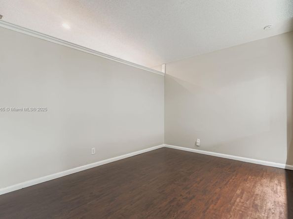 10397 SW 16th St, Pembroke Pines FL 33025