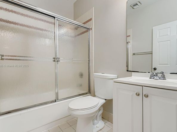 10397 SW 16th St, Pembroke Pines FL 33025