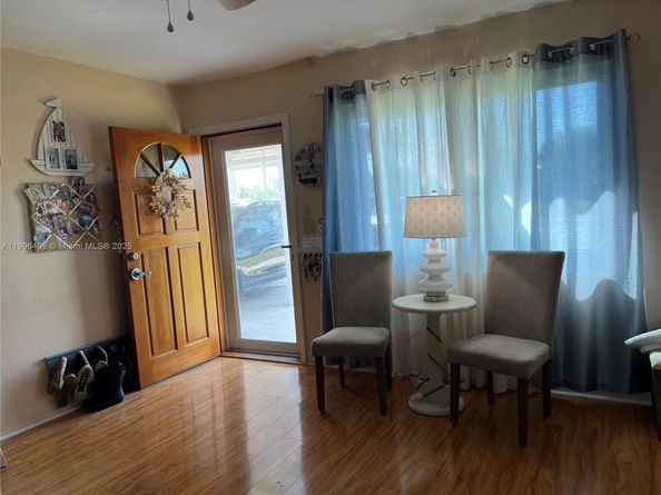 842 Argonaut Isle, Dania Beach FL 33004