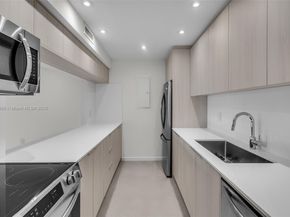 155 Ocean Lane Dr 302, Key Biscayne FL 33149