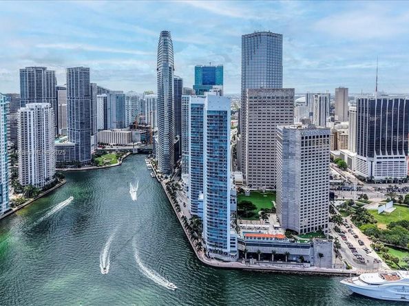 335 S Biscayne Blvd 4000, Miami FL 33131
