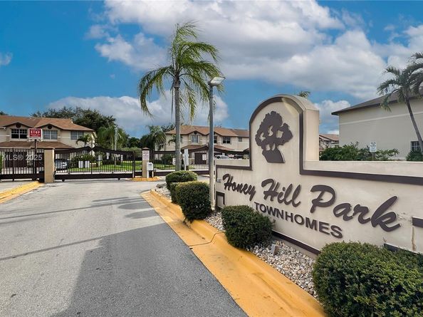 3382 NW 197th Ter, Miami Gardens FL 33056