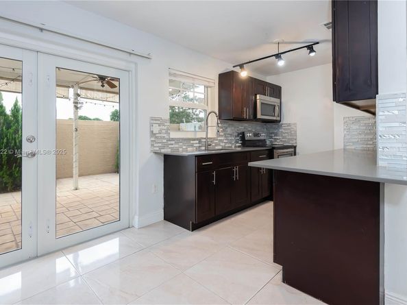 3382 NW 197th Ter, Miami Gardens FL 33056
