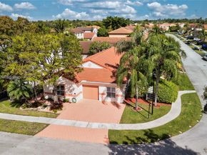 18411 NW 18th St, Pembroke Pines FL 33029