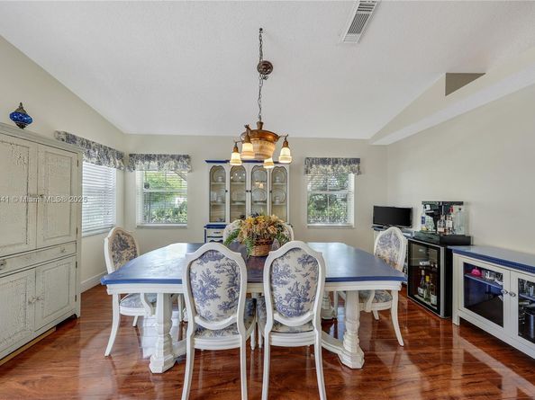 18411 NW 18th St, Pembroke Pines FL 33029