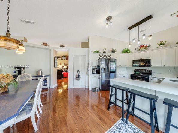 18411 NW 18th St, Pembroke Pines FL 33029