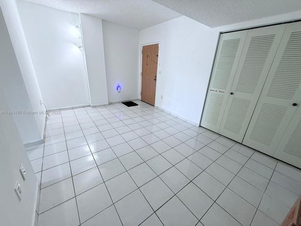 300 NW 42nd Ave 109, Miami FL 33126