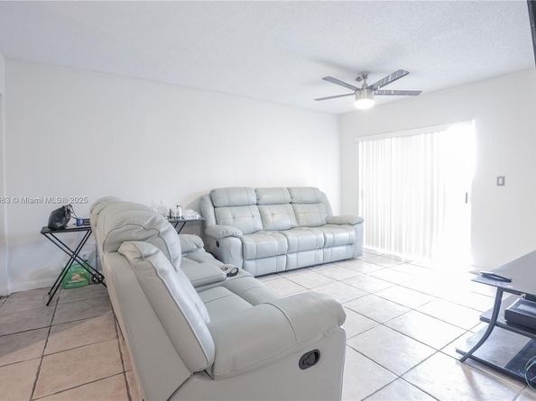 7561 NW 16th St 2305, Plantation FL 33313