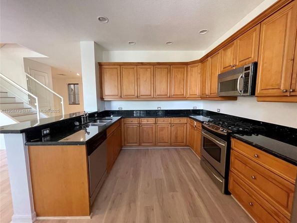 3020 NW 125th Ave 304, Sunrise FL 33323