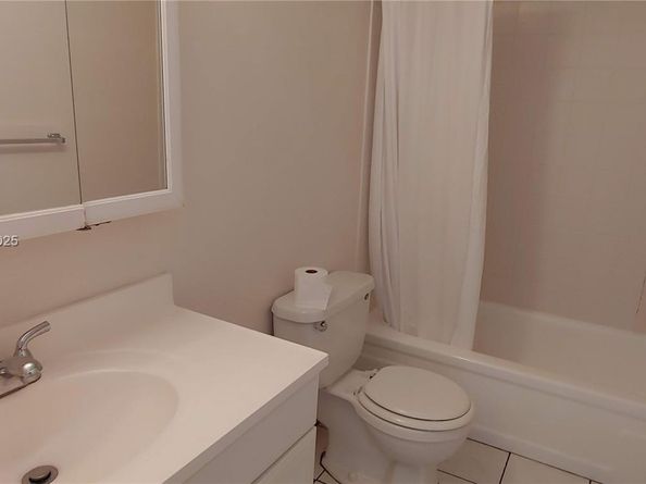 1400 NE 54th St 206, Fort Lauderdale FL 33334