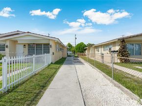 9311 SW 37th St, Miami FL 33165