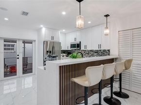 9311 SW 37th St, Miami FL 33165