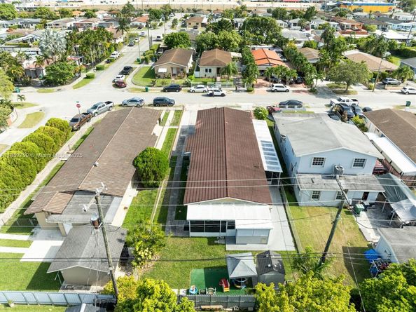 9311 SW 37th St, Miami FL 33165