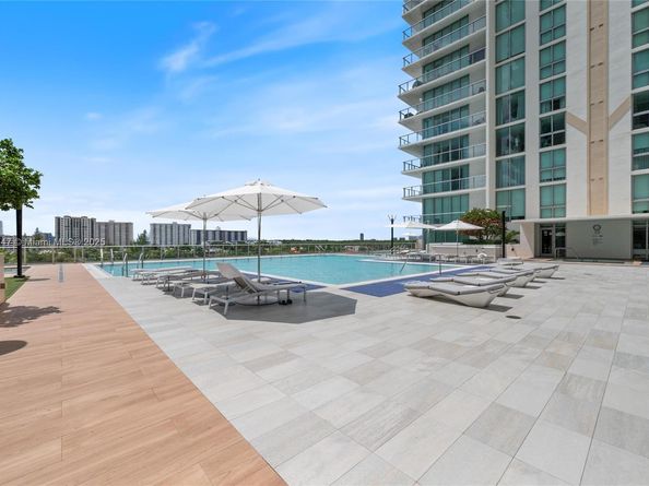 300 Sunny Isles Blvd 41501, Sunny Isles Beach FL 33160