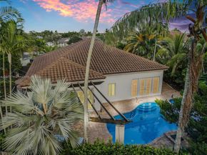 2310 NW 189th Ave, Pembroke Pines FL 33029