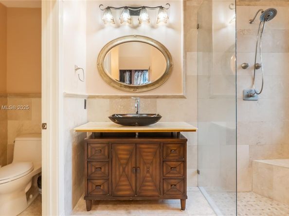 2310 NW 189th Ave, Pembroke Pines FL 33029