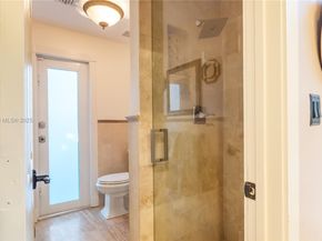 2310 NW 189th Ave, Pembroke Pines FL 33029