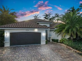 2310 NW 189th Ave, Pembroke Pines FL 33029