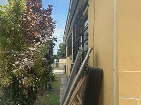 4465 E 8th Ln, Hialeah FL 33013