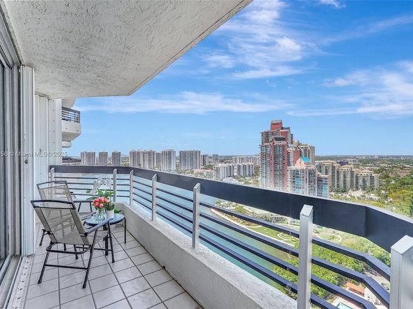 3530 Mystic Pointe Dr 2903, Aventura FL 33180