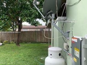 17200 N Miami Ave, Miami FL 33169