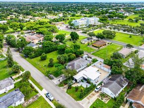 31 SW 11th Ave, Delray Beach FL 33444