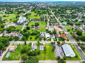 31 SW 11th Ave, Delray Beach FL 33444