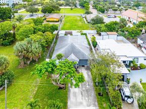31 SW 11th Ave, Delray Beach FL 33444