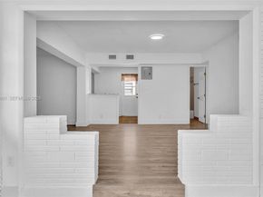 1824 NW 25th Ave, Fort Lauderdale FL 33311