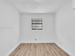 1824 NW 25th Ave, Fort Lauderdale FL 33311