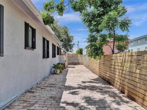 2135 SW 4th St, Miami FL 33135