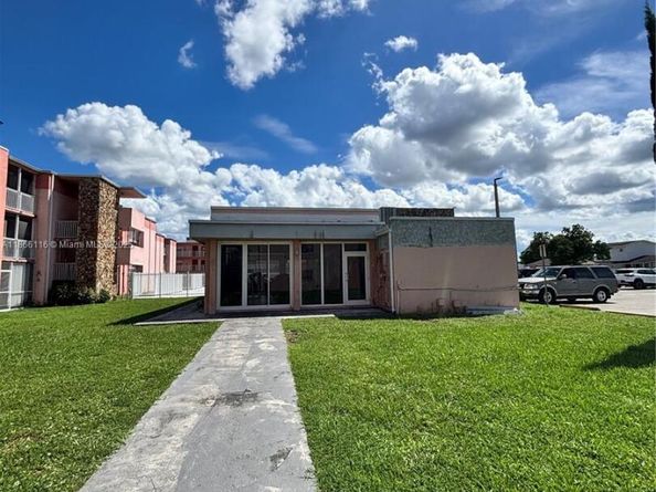 19781 SW 114th Ave 143, Miami FL 33157
