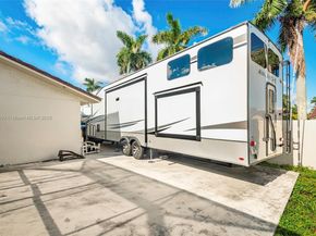 13137 SW 3rd St, Miami FL 33184