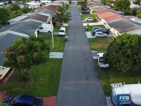 5709 NW 64th Way, Tamarac FL 33321