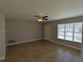 5709 NW 64th Way, Tamarac FL 33321