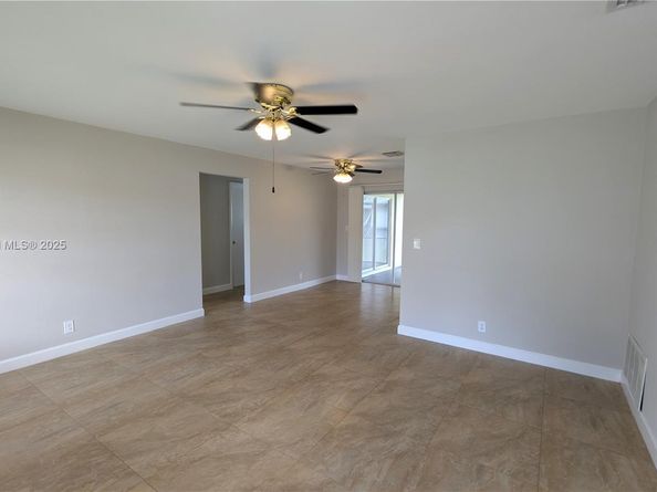 5709 NW 64th Way, Tamarac FL 33321