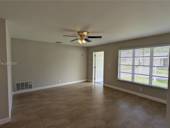 5709 NW 64th Way, Tamarac FL 33321