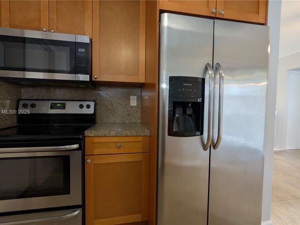 5709 NW 64th Way, Tamarac FL 33321