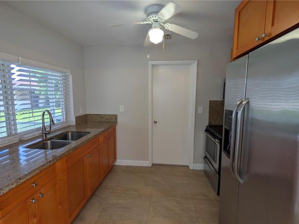 5709 NW 64th Way, Tamarac FL 33321