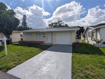 5709 NW 64th Way